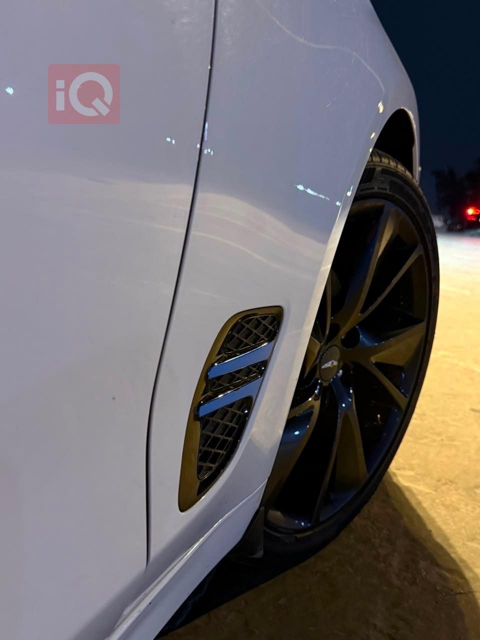 جنسس G70